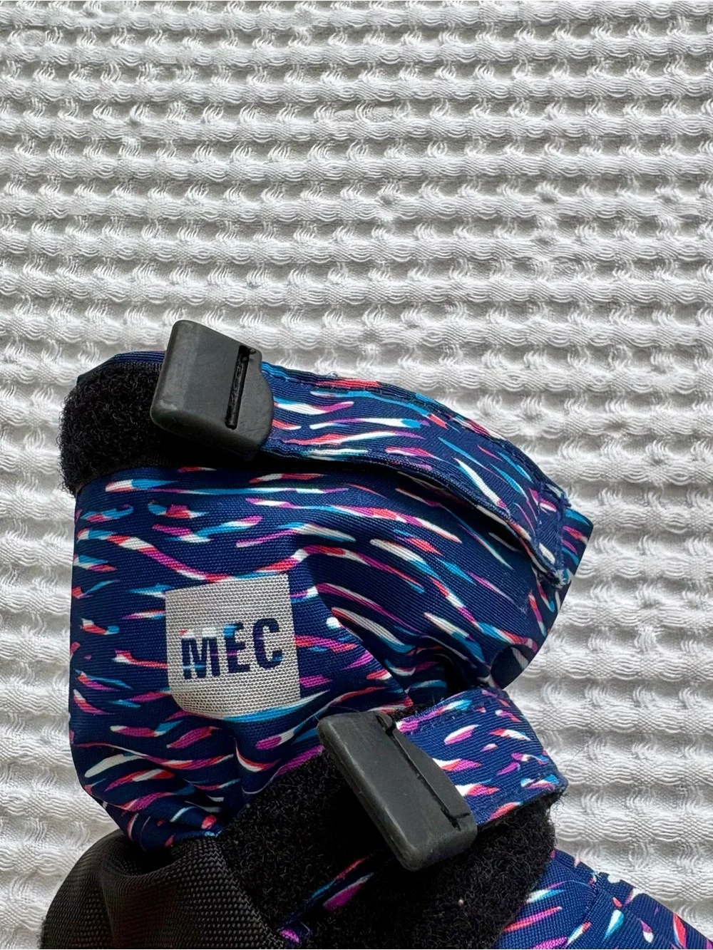 MEC Toaster Booties Insulated Baby Winter Boots Navy Abstract Print Size S
